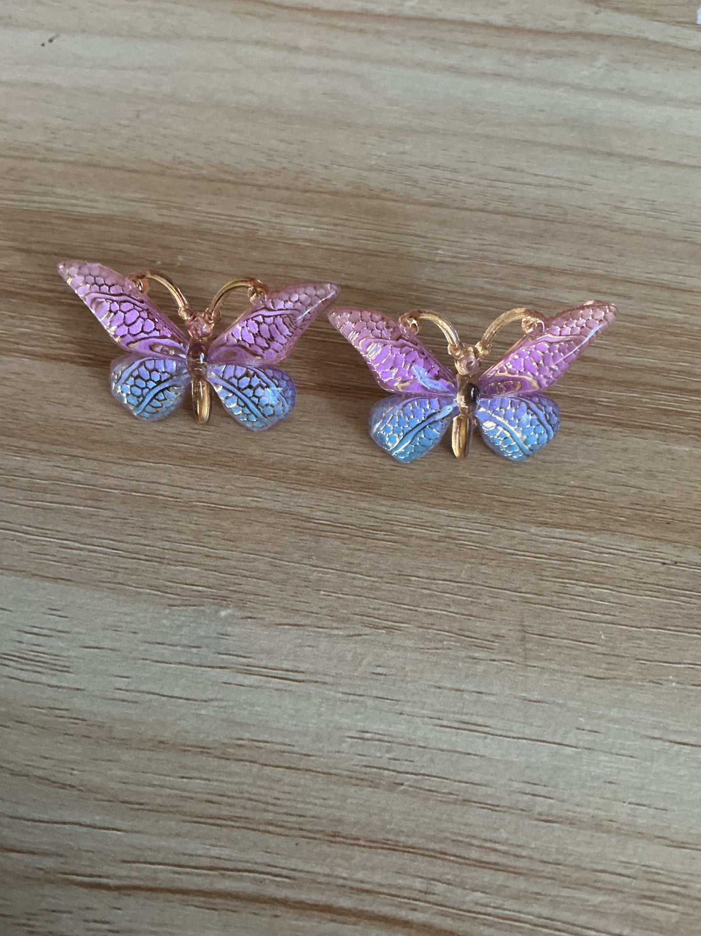 Butterfly studs