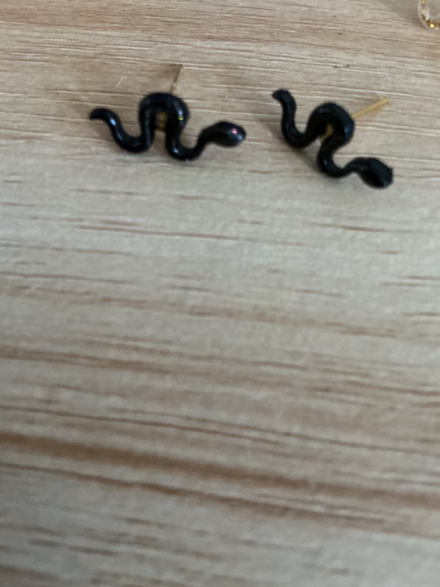 Snake studs